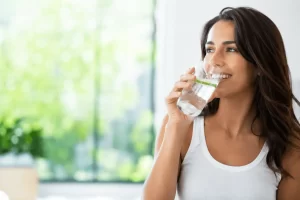 Is Sparkling Water Healthy? Benefits, Risks, and Best Ways to Drink It